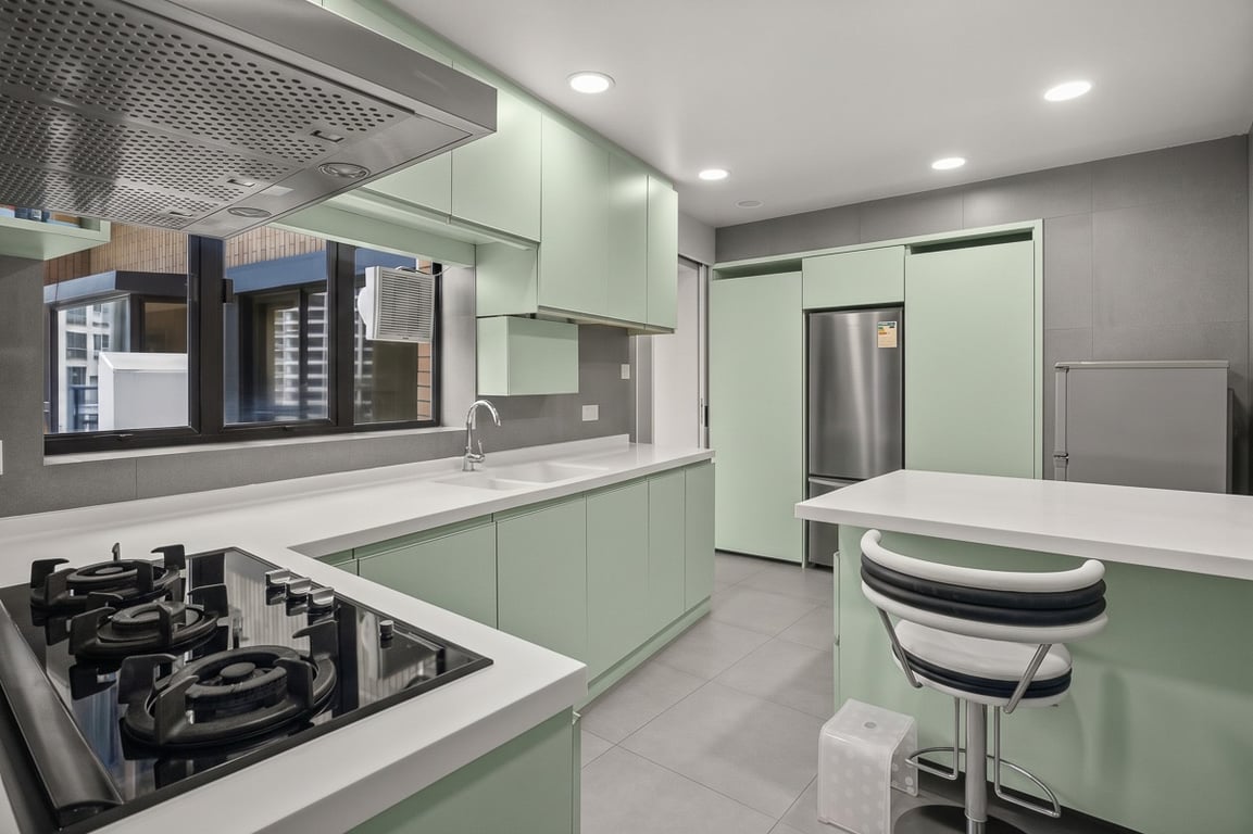 https://img.propertyraptor.com/cdn-cgi/imagedelivery/KD5bF_AFL0JDTbKLWF7z9g/ap8/ap8_001/hornet/prp/img/33eeacc075752ac39cb5f4180abdf778-wtm.jpg/public