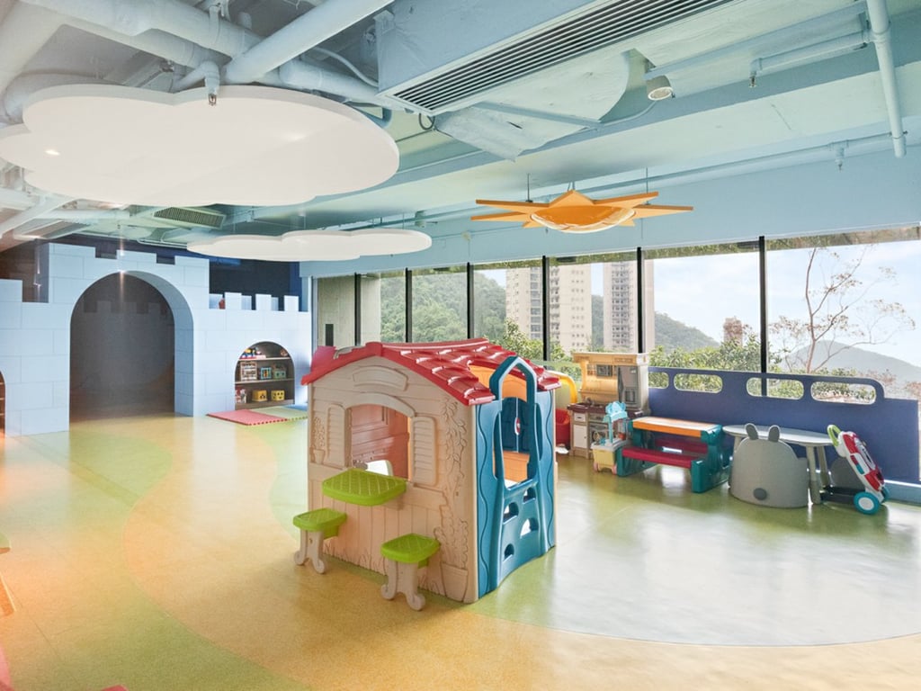 https://img.propertyraptor.com/cdn-cgi/imagedelivery/KD5bF_AFL0JDTbKLWF7z9g/ap8/ap8_001/hornet/prp/img/33f9e8a8ffb27d55724007d45027f5ed-wtm.jpg/public