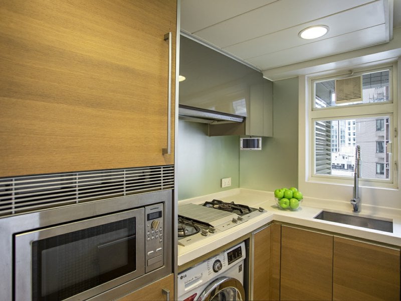 https://img.propertyraptor.com/cdn-cgi/imagedelivery/KD5bF_AFL0JDTbKLWF7z9g/ap8/ap8_001/hornet/prp/img/345331b03b042d0565910d10a4911b91.jpg/public