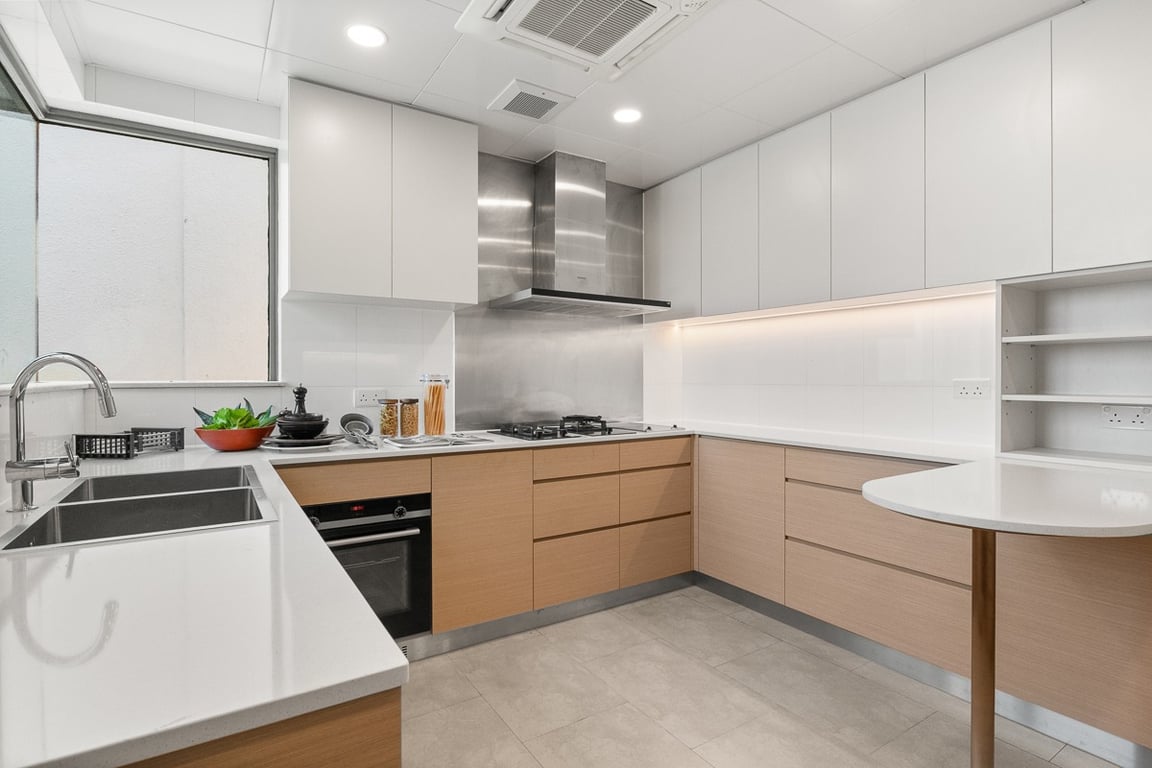 https://img.propertyraptor.com/cdn-cgi/imagedelivery/KD5bF_AFL0JDTbKLWF7z9g/ap8/ap8_001/hornet/prp/img/3467a7246d8e3a10432c6fe7f3616214-wtm.jpg/public