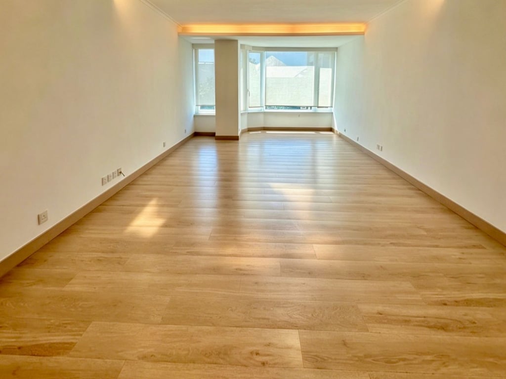 https://img.propertyraptor.com/cdn-cgi/imagedelivery/KD5bF_AFL0JDTbKLWF7z9g/ap8/ap8_001/hornet/prp/img/347d187abbaf54e6a8bd1784149c882a-wtm.jpg/public