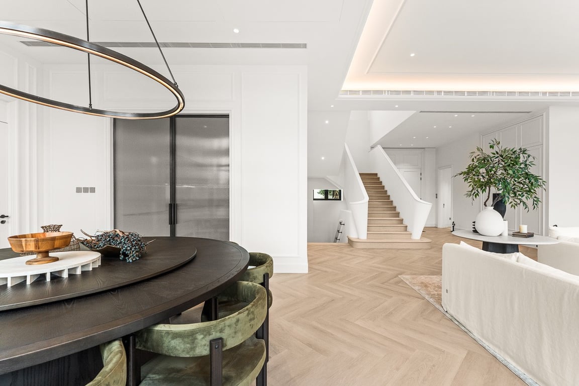 https://img.propertyraptor.com/cdn-cgi/imagedelivery/KD5bF_AFL0JDTbKLWF7z9g/ap8/ap8_001/hornet/prp/img/348f7a20edd2413c4961fe73be3ebd17-wtm.jpg/public