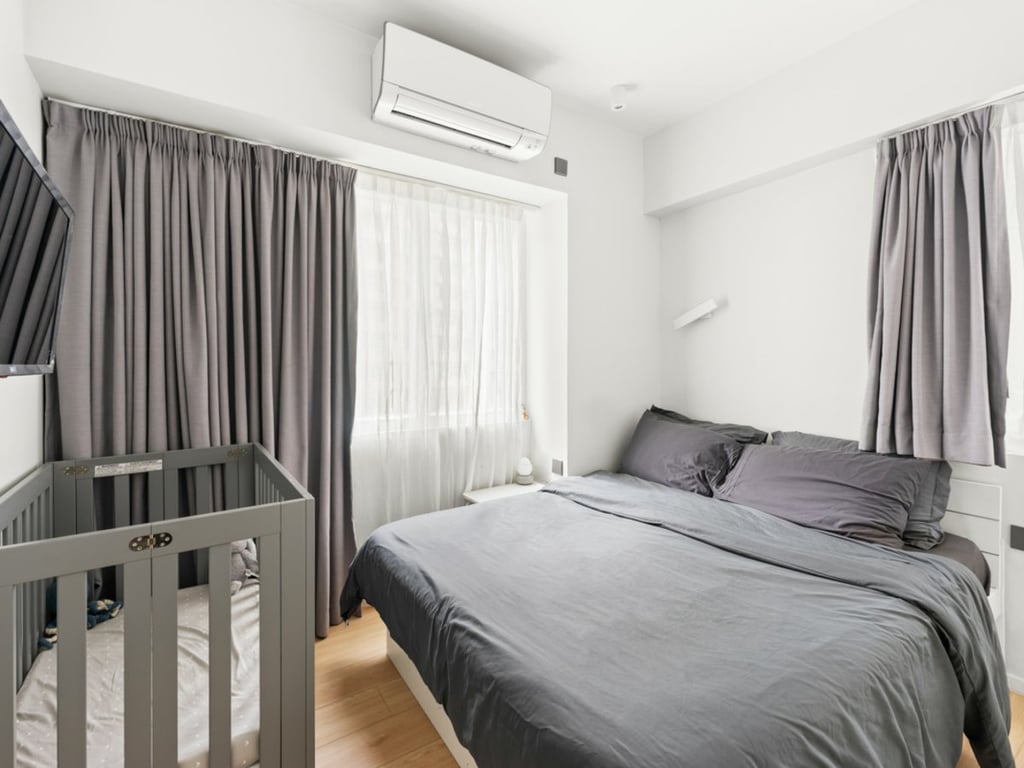 https://img.propertyraptor.com/cdn-cgi/imagedelivery/KD5bF_AFL0JDTbKLWF7z9g/ap8/ap8_001/hornet/prp/img/34b0e2e7360374a65b55b0f4f80d42c1.jpg/public
