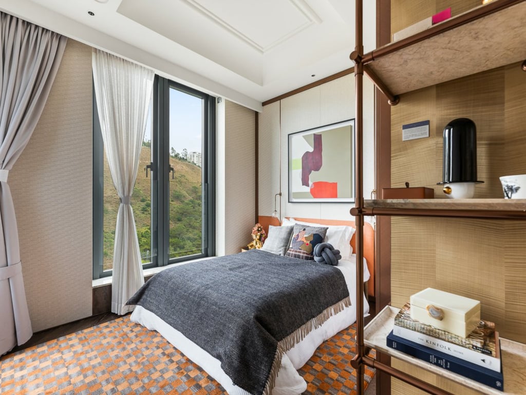https://img.propertyraptor.com/cdn-cgi/imagedelivery/KD5bF_AFL0JDTbKLWF7z9g/ap8/ap8_001/hornet/prp/img/34b8552c64b18911cab793dd8786848e.jpg/public