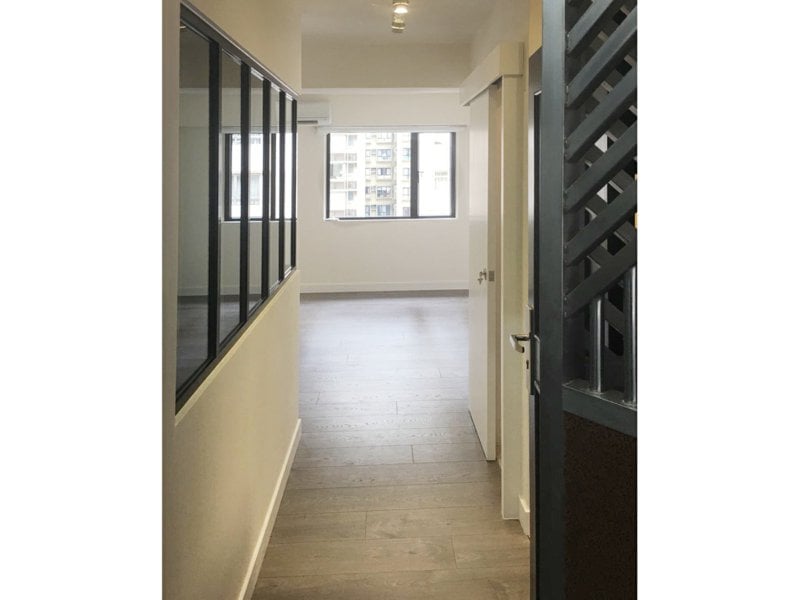 https://img.propertyraptor.com/cdn-cgi/imagedelivery/KD5bF_AFL0JDTbKLWF7z9g/ap8/ap8_001/hornet/prp/img/34dafab570ba7238117d4fdddb1875b0.jpg/public