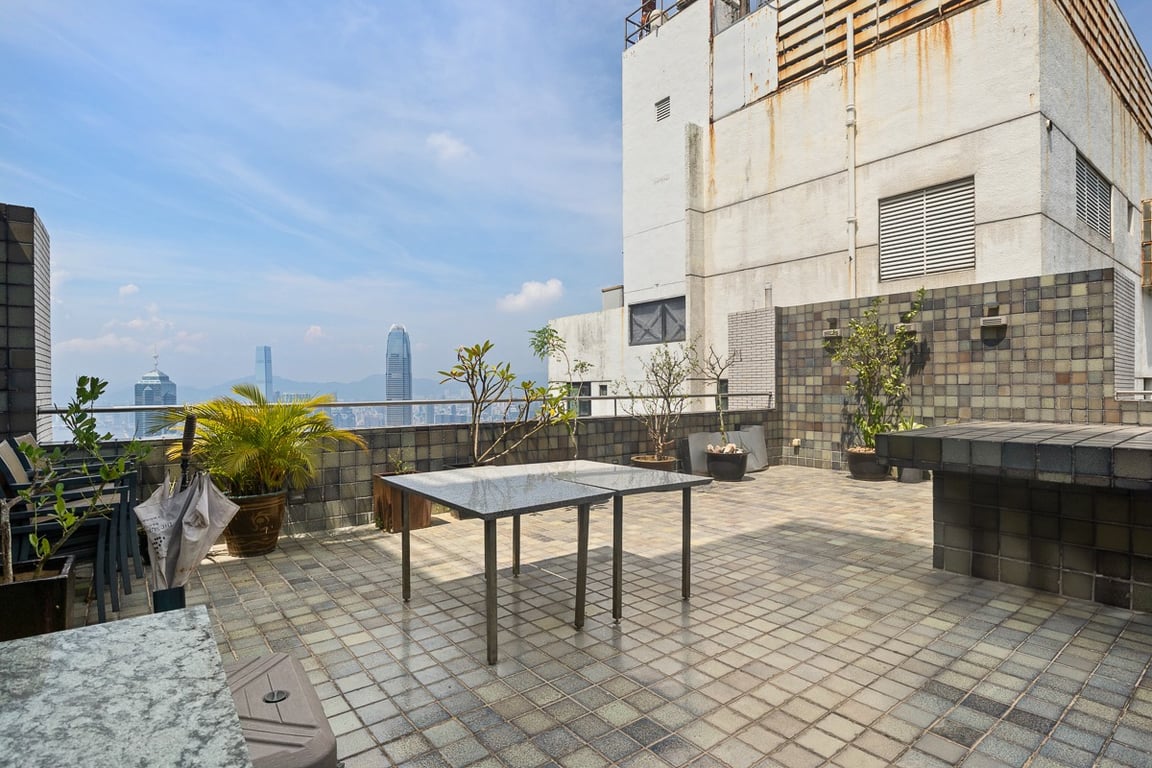https://img.propertyraptor.com/cdn-cgi/imagedelivery/KD5bF_AFL0JDTbKLWF7z9g/ap8/ap8_001/hornet/prp/img/34e178710f167ba73ea2294cd758178d-wtm.jpg/public