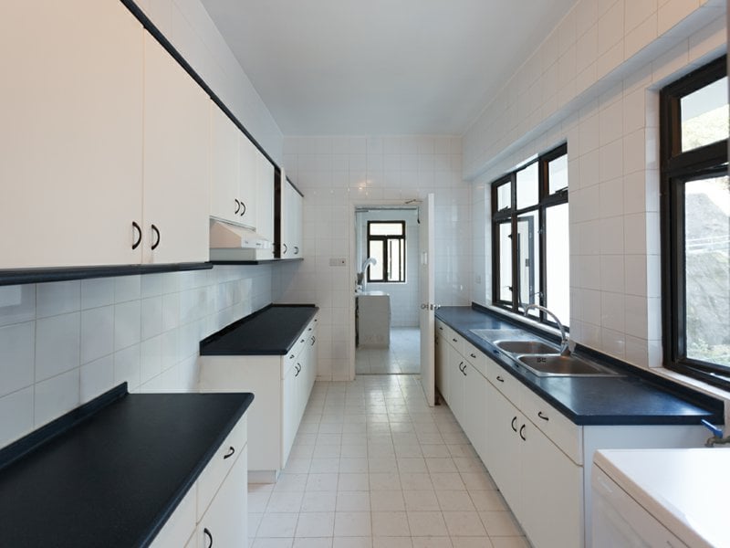 Repulse Bay Apartments