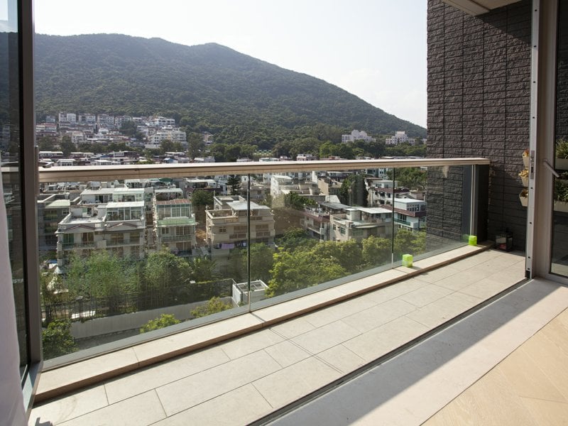 https://img.propertyraptor.com/cdn-cgi/imagedelivery/KD5bF_AFL0JDTbKLWF7z9g/ap8/ap8_001/hornet/prp/img/3558829b62b55e5f98e3714f110d4177.jpg/public