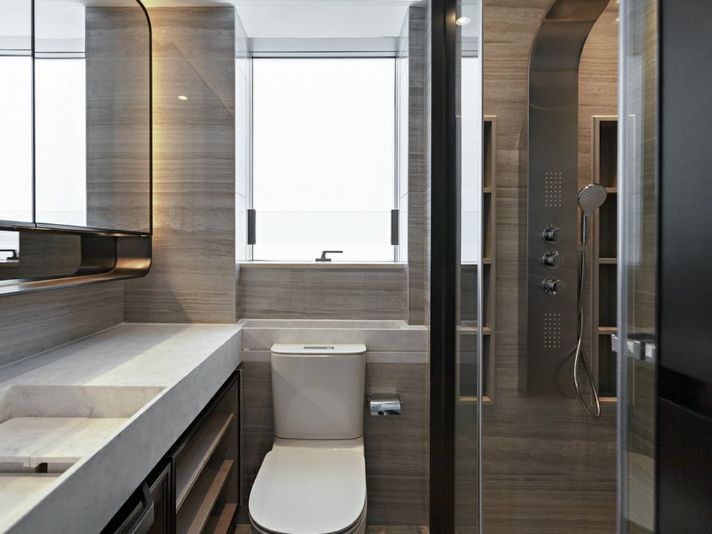 https://img.propertyraptor.com/cdn-cgi/imagedelivery/KD5bF_AFL0JDTbKLWF7z9g/ap8/ap8_001/hornet/prp/img/3590a46e9c70125c3666c86233e9e694.jpg/public