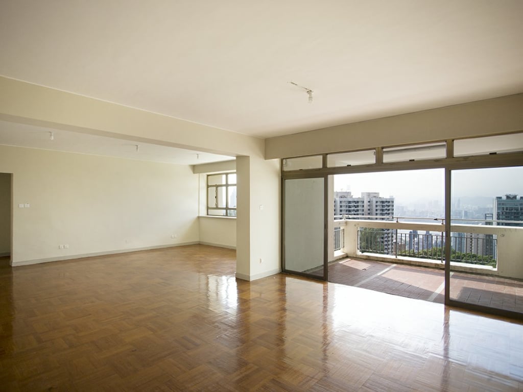 111 Mount Butler Road