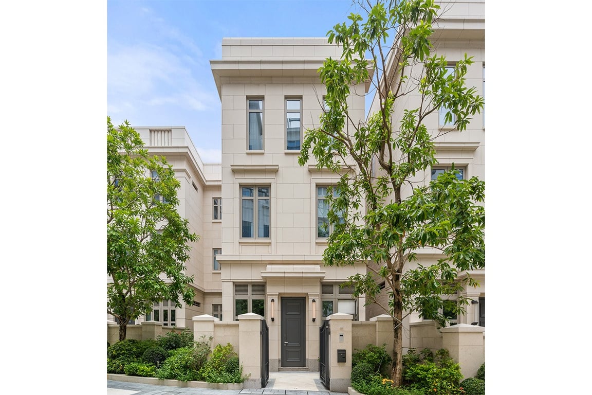 https://img.propertyraptor.com/cdn-cgi/imagedelivery/KD5bF_AFL0JDTbKLWF7z9g/ap8/ap8_001/hornet/prp/img/35aa0d942c98f04d2af500bbbc5eb06d-wtm.jpg/public