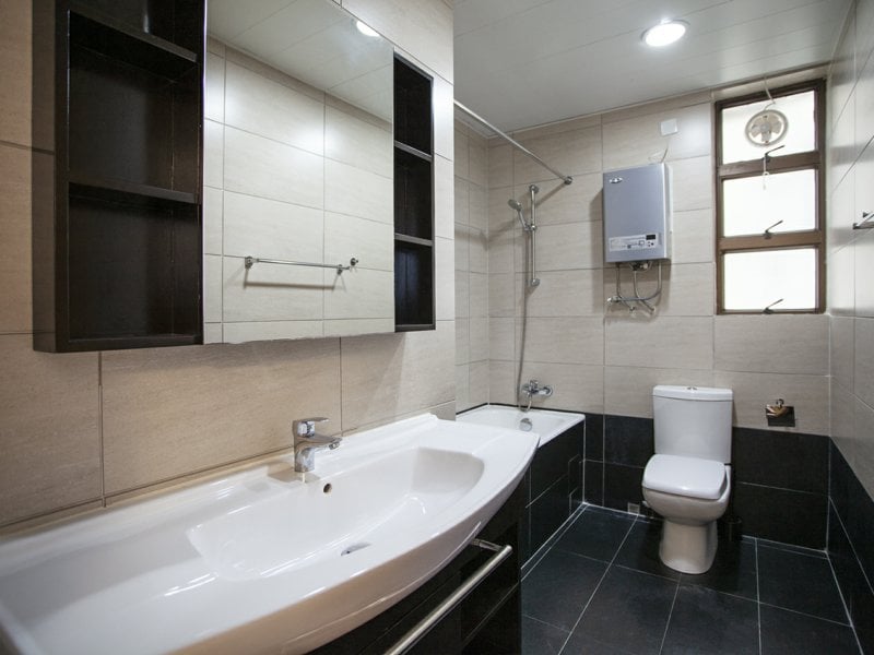 https://img.propertyraptor.com/cdn-cgi/imagedelivery/KD5bF_AFL0JDTbKLWF7z9g/ap8/ap8_001/hornet/prp/img/36cf4a1b4cd7e354c0dd39047fb53f6a.jpg/public