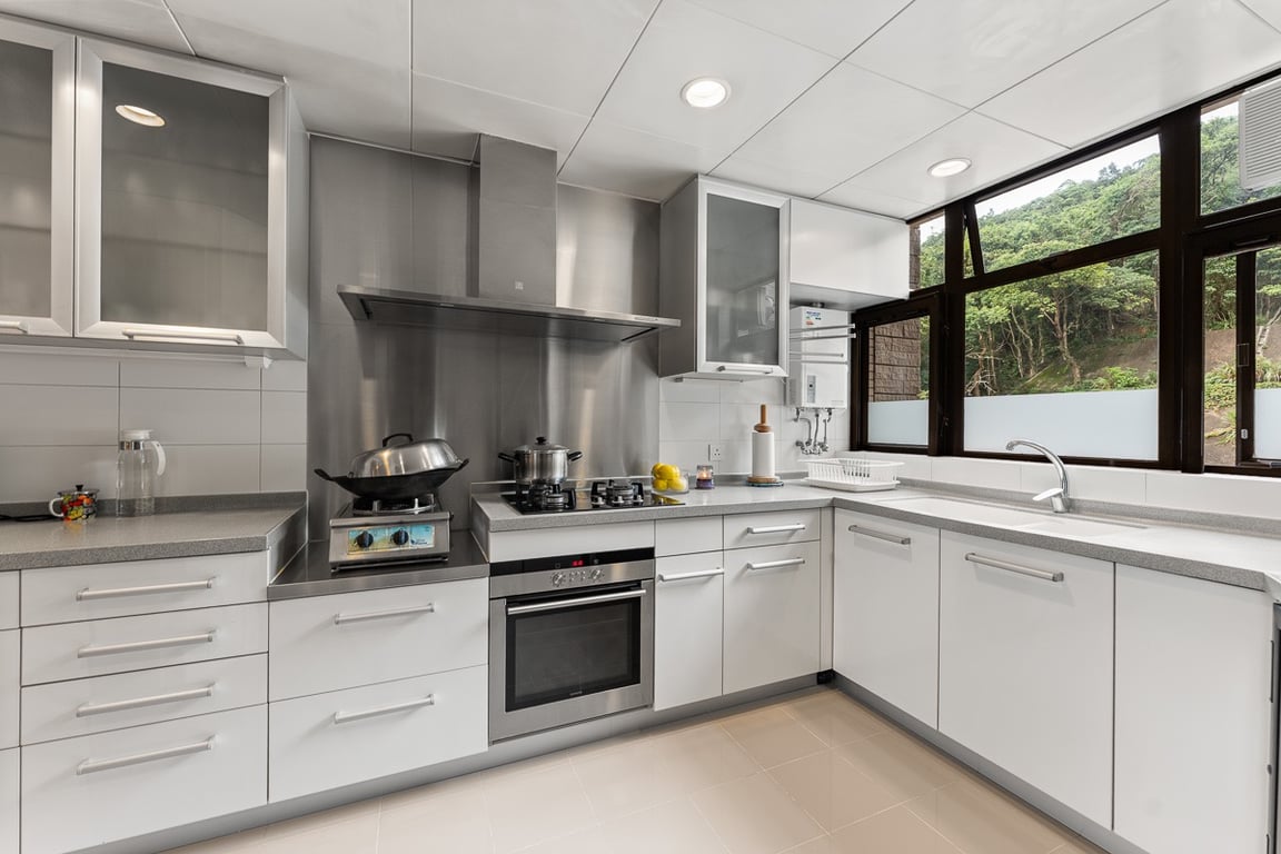 https://img.propertyraptor.com/cdn-cgi/imagedelivery/KD5bF_AFL0JDTbKLWF7z9g/ap8/ap8_001/hornet/prp/img/3775ef16f502a4ce5187a3a70455f14a-wtm.jpg/public