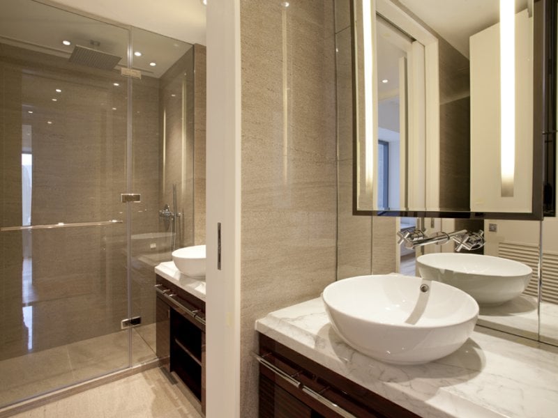 https://img.propertyraptor.com/cdn-cgi/imagedelivery/KD5bF_AFL0JDTbKLWF7z9g/ap8/ap8_001/hornet/prp/img/37a284a2353d172ce5c3960fb1bad098.jpg/public
