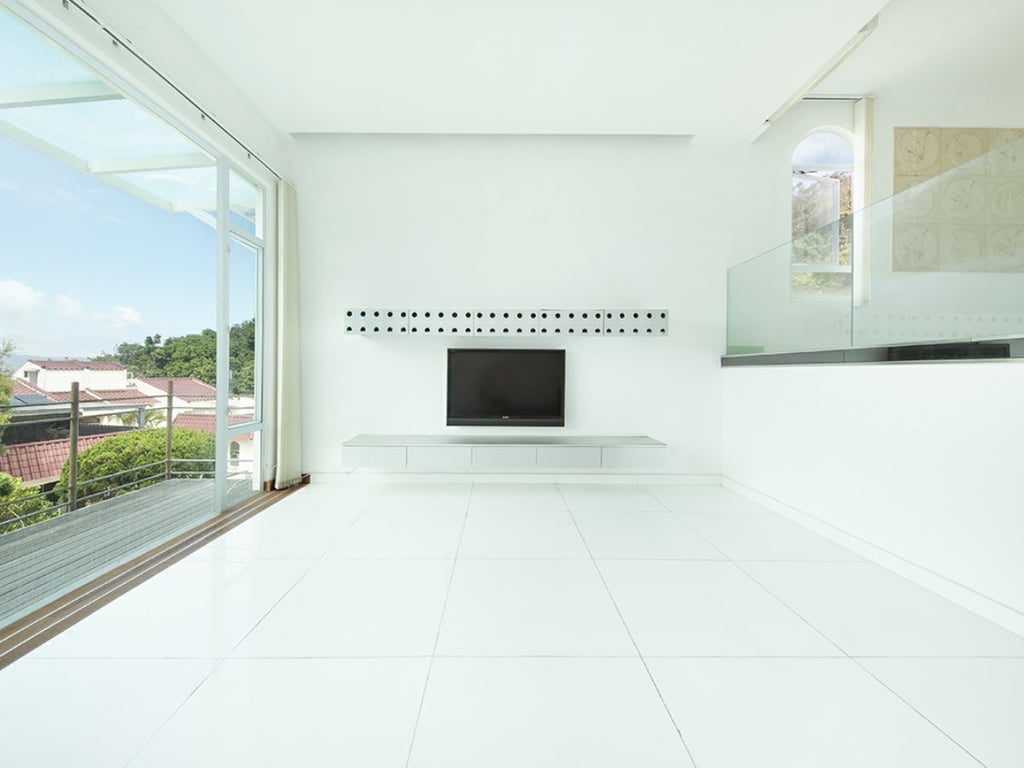 https://img.propertyraptor.com/cdn-cgi/imagedelivery/KD5bF_AFL0JDTbKLWF7z9g/ap8/ap8_001/hornet/prp/img/38eabce39b0bf013189230d3781f6f07.jpg/public