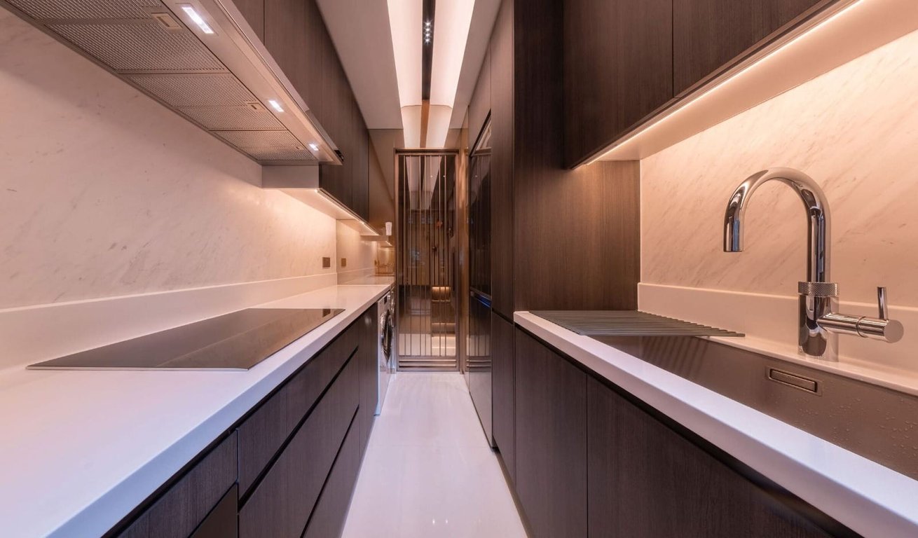 https://img.propertyraptor.com/cdn-cgi/imagedelivery/KD5bF_AFL0JDTbKLWF7z9g/ap8/ap8_001/hornet/prp/img/3912fa359ed827a3e2872afb1581f0bf-wtm.jpg/public