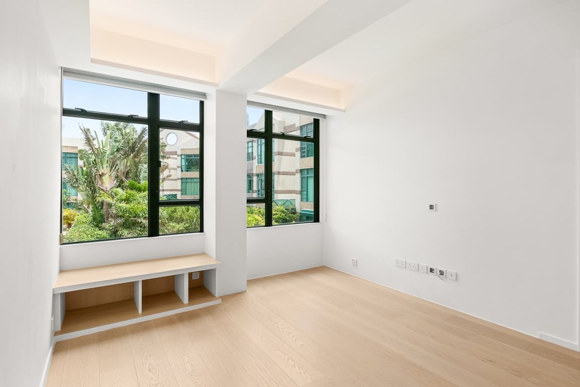 https://img.propertyraptor.com/cdn-cgi/imagedelivery/KD5bF_AFL0JDTbKLWF7z9g/ap8/ap8_001/hornet/prp/img/39609024ded6cd9c0b7b8946dd0d0135-wtm.jpg/public