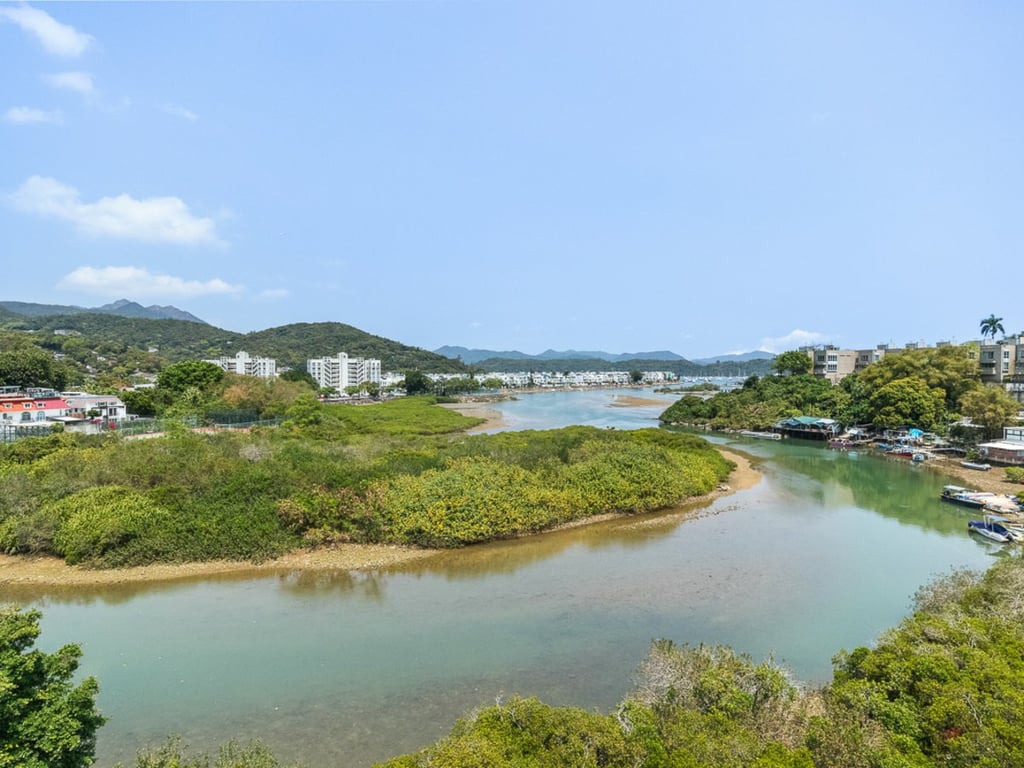 Whitesand Cove Twr 5