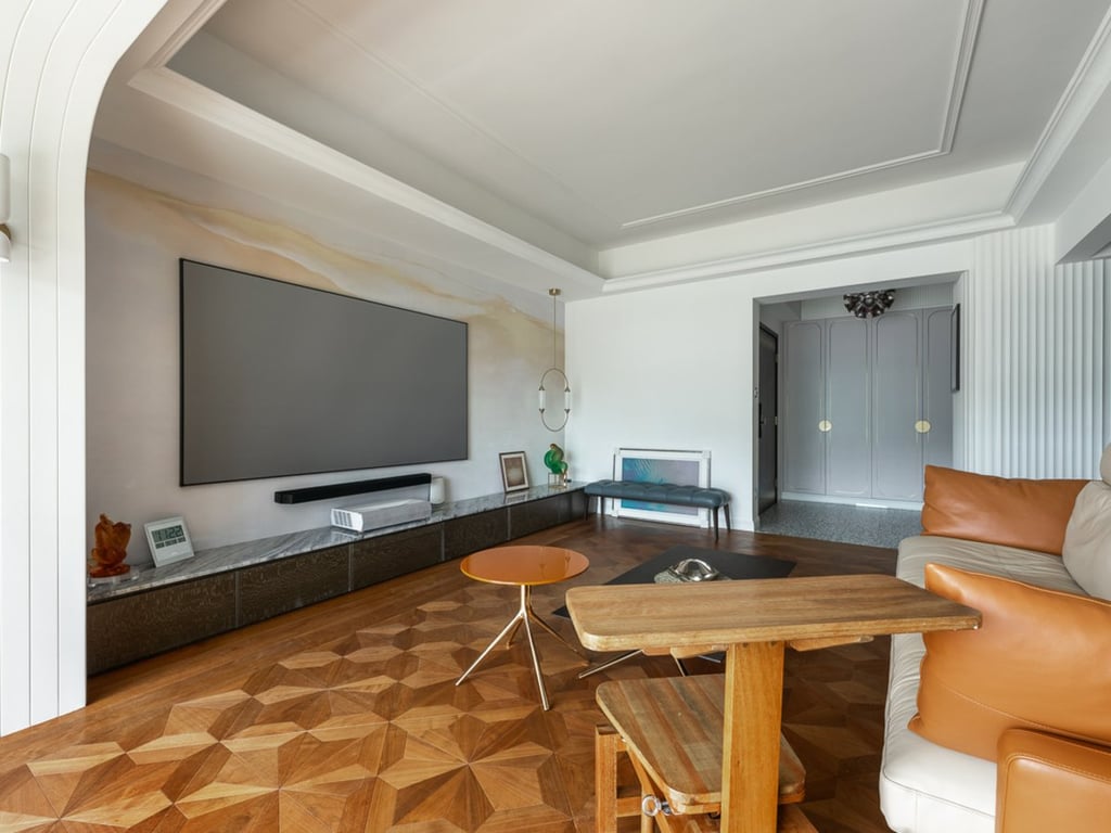 https://img.propertyraptor.com/cdn-cgi/imagedelivery/KD5bF_AFL0JDTbKLWF7z9g/ap8/ap8_001/hornet/prp/img/39f909256afb397469486e5f88daae3e.jpg/public