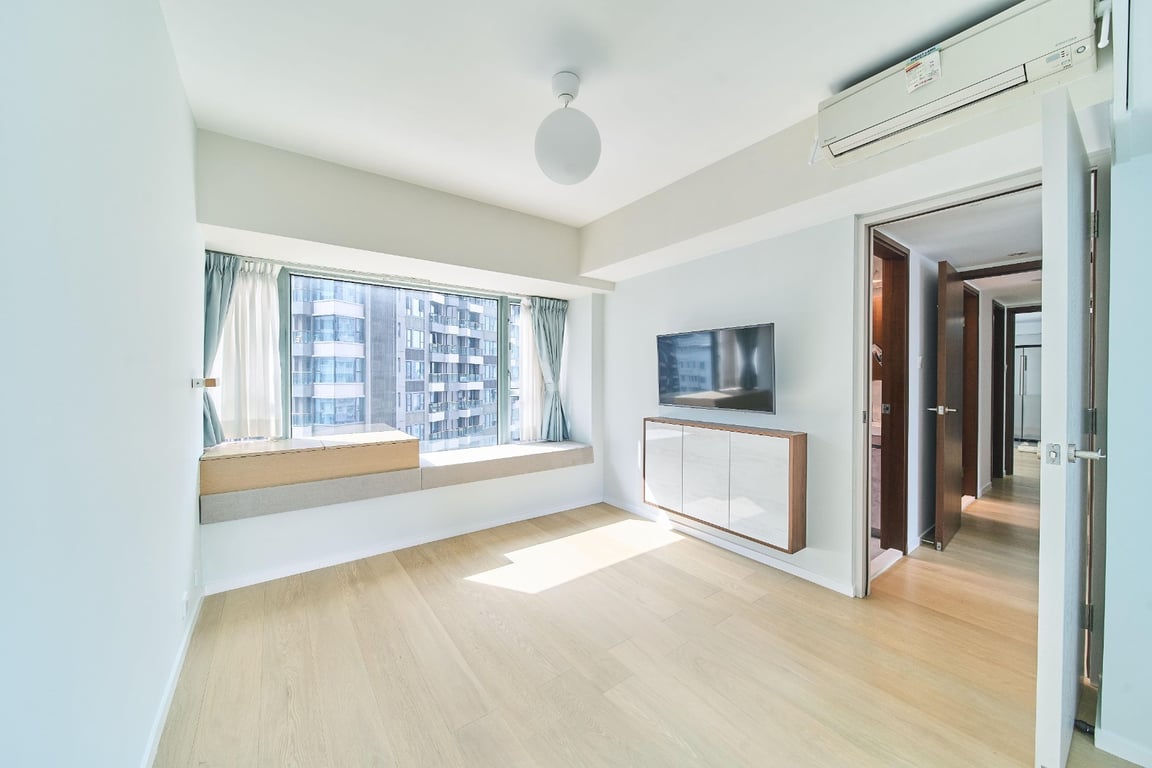 https://img.propertyraptor.com/cdn-cgi/imagedelivery/KD5bF_AFL0JDTbKLWF7z9g/ap8/ap8_001/hornet/prp/img/3a63829721bacf79fdf92a9ae9ecde66-wtm.jpg/public