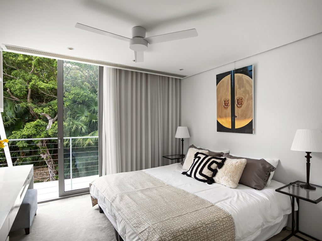 https://img.propertyraptor.com/cdn-cgi/imagedelivery/KD5bF_AFL0JDTbKLWF7z9g/ap8/ap8_001/hornet/prp/img/3a7a6cbab7768c9bf15e121070bed14d.jpg/public