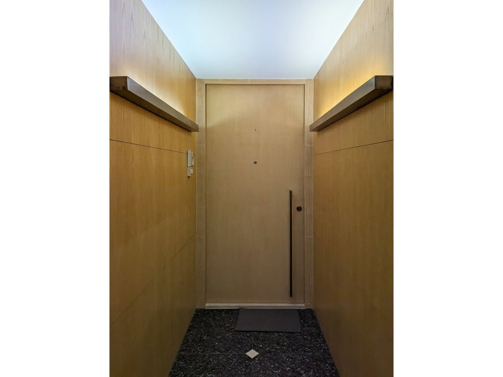 https://img.propertyraptor.com/cdn-cgi/imagedelivery/KD5bF_AFL0JDTbKLWF7z9g/ap8/ap8_001/hornet/prp/img/3a98059a42ec3233d4dc69aa9ba5adf9-wtm.jpg/public