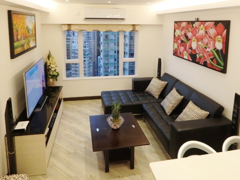 https://img.propertyraptor.com/cdn-cgi/imagedelivery/KD5bF_AFL0JDTbKLWF7z9g/ap8/ap8_001/hornet/prp/img/3aa40d52afdf8af71f0aae7914bcb93d.jpg/public