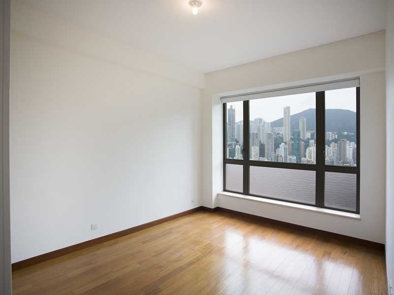 https://img.propertyraptor.com/cdn-cgi/imagedelivery/KD5bF_AFL0JDTbKLWF7z9g/ap8/ap8_001/hornet/prp/img/3ad6c9bfce6ce4d0694c30415e82c8e6.jpg/public