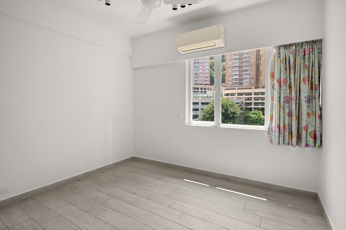 https://img.propertyraptor.com/cdn-cgi/imagedelivery/KD5bF_AFL0JDTbKLWF7z9g/ap8/ap8_001/hornet/prp/img/3ae6b6a097fdb3ddeb82d8805772ca2a-wtm.jpg/public