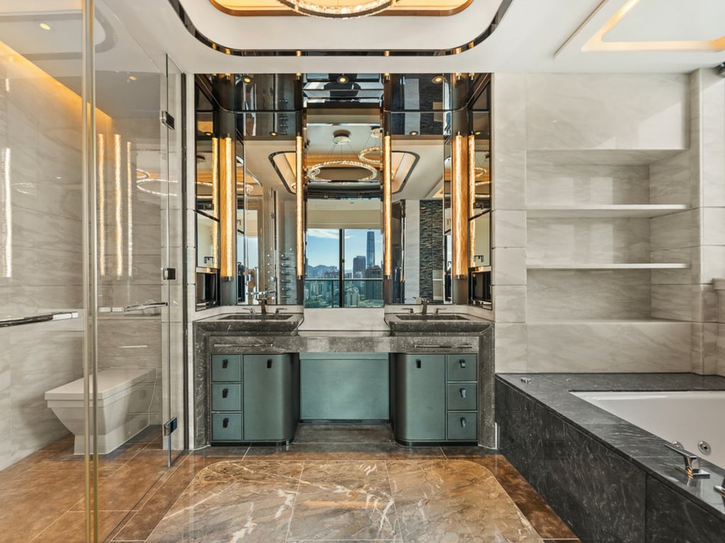 https://img.propertyraptor.com/cdn-cgi/imagedelivery/KD5bF_AFL0JDTbKLWF7z9g/ap8/ap8_001/hornet/prp/img/3af61645d3752ba0449def3b98f9b937-wtm.jpg/public