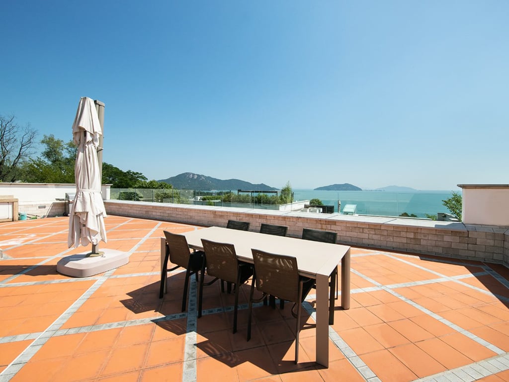 Botanica Bay