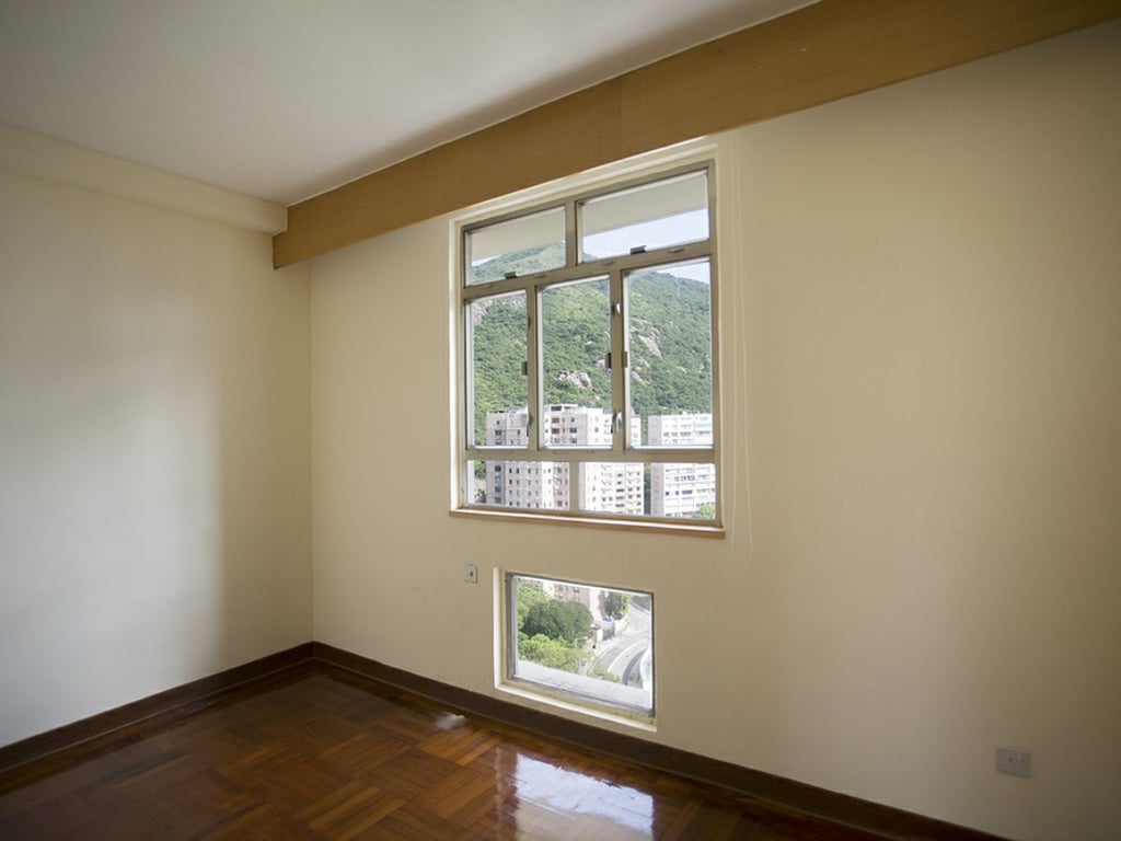 111 Mount Butler Road