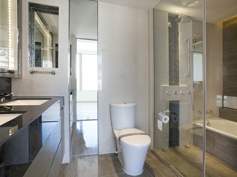 https://img.propertyraptor.com/cdn-cgi/imagedelivery/KD5bF_AFL0JDTbKLWF7z9g/ap8/ap8_001/hornet/prp/img/3b7ec57c3bbe33207e7cc062fd635bc8.jpg/public
