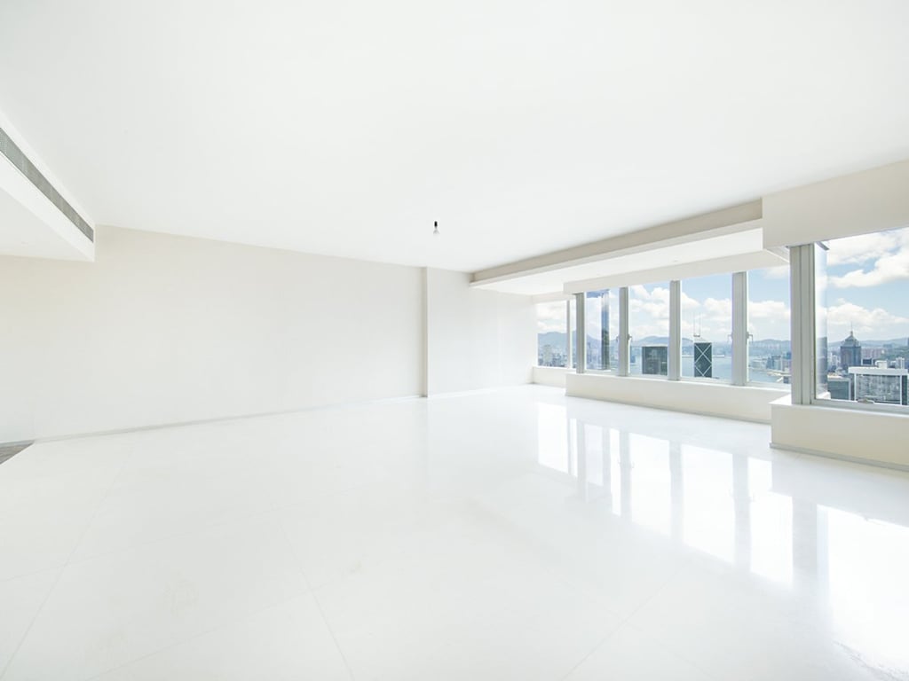 https://img.propertyraptor.com/cdn-cgi/imagedelivery/KD5bF_AFL0JDTbKLWF7z9g/ap8/ap8_001/hornet/prp/img/3b865a83d005e3fbe7b1e9e23f5fb1aa.jpg/public