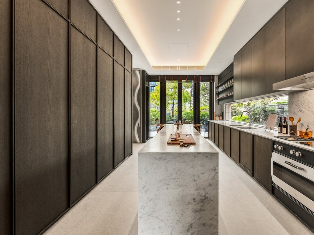 https://img.propertyraptor.com/cdn-cgi/imagedelivery/KD5bF_AFL0JDTbKLWF7z9g/ap8/ap8_001/hornet/prp/img/3bc7cdde2d0a436dd4babc1324f9d915-wtm.jpg/public