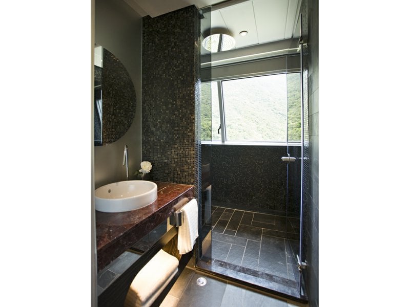 https://img.propertyraptor.com/cdn-cgi/imagedelivery/KD5bF_AFL0JDTbKLWF7z9g/ap8/ap8_001/hornet/prp/img/3bdfeb7c0df2a56caddf227f5356c156.jpg/public