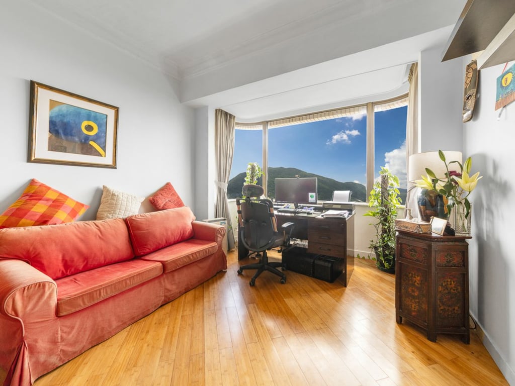https://img.propertyraptor.com/cdn-cgi/imagedelivery/KD5bF_AFL0JDTbKLWF7z9g/ap8/ap8_001/hornet/prp/img/3c27cfdb0a7f93db1c5ff72a0eede11f-wtm.jpg/public