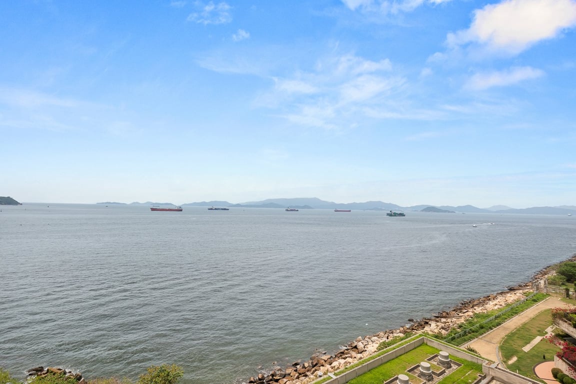 https://img.propertyraptor.com/cdn-cgi/imagedelivery/KD5bF_AFL0JDTbKLWF7z9g/ap8/ap8_001/hornet/prp/img/3c616dcfd31e46cb0af239da7b9eea0b-wtm.jpg/public