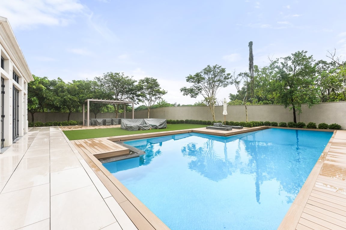 https://img.propertyraptor.com/cdn-cgi/imagedelivery/KD5bF_AFL0JDTbKLWF7z9g/ap8/ap8_001/hornet/prp/img/3cd0c4f179726036a1ad39e94cce9cbf-wtm.jpg/public