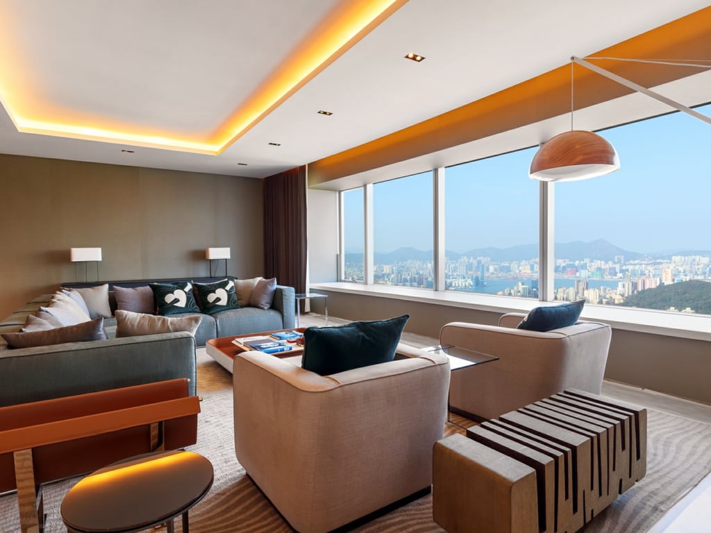 https://img.propertyraptor.com/cdn-cgi/imagedelivery/KD5bF_AFL0JDTbKLWF7z9g/ap8/ap8_001/hornet/prp/img/3cd92187f792436799420e683821ed4e.jpg/public
