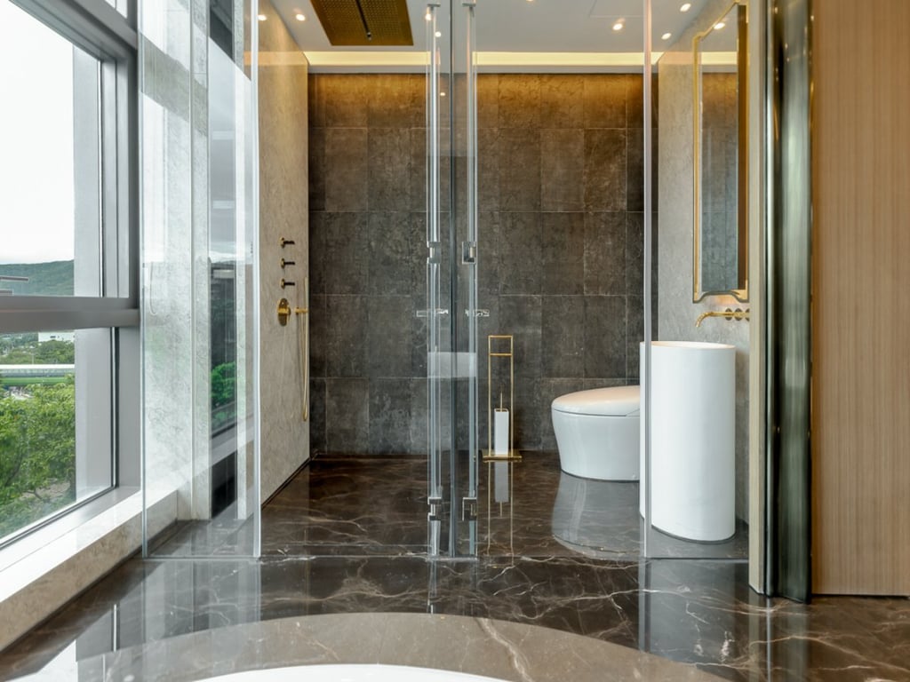 https://img.propertyraptor.com/cdn-cgi/imagedelivery/KD5bF_AFL0JDTbKLWF7z9g/ap8/ap8_001/hornet/prp/img/3cea810dec8c5fd99f21928adc85b95b.jpg/public
