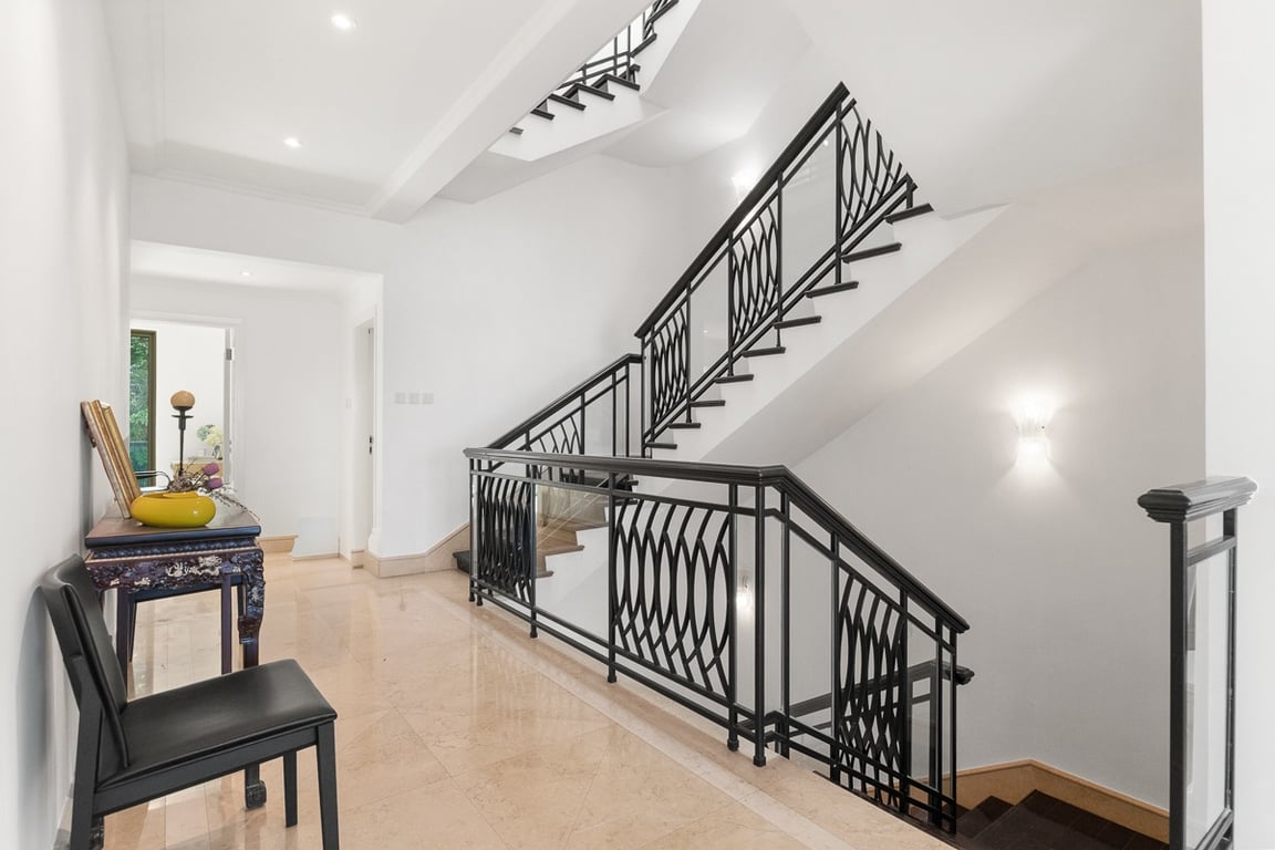 https://img.propertyraptor.com/cdn-cgi/imagedelivery/KD5bF_AFL0JDTbKLWF7z9g/ap8/ap8_001/hornet/prp/img/3d760eaf26daf41e4f24d2f605f326af-wtm.jpg/public