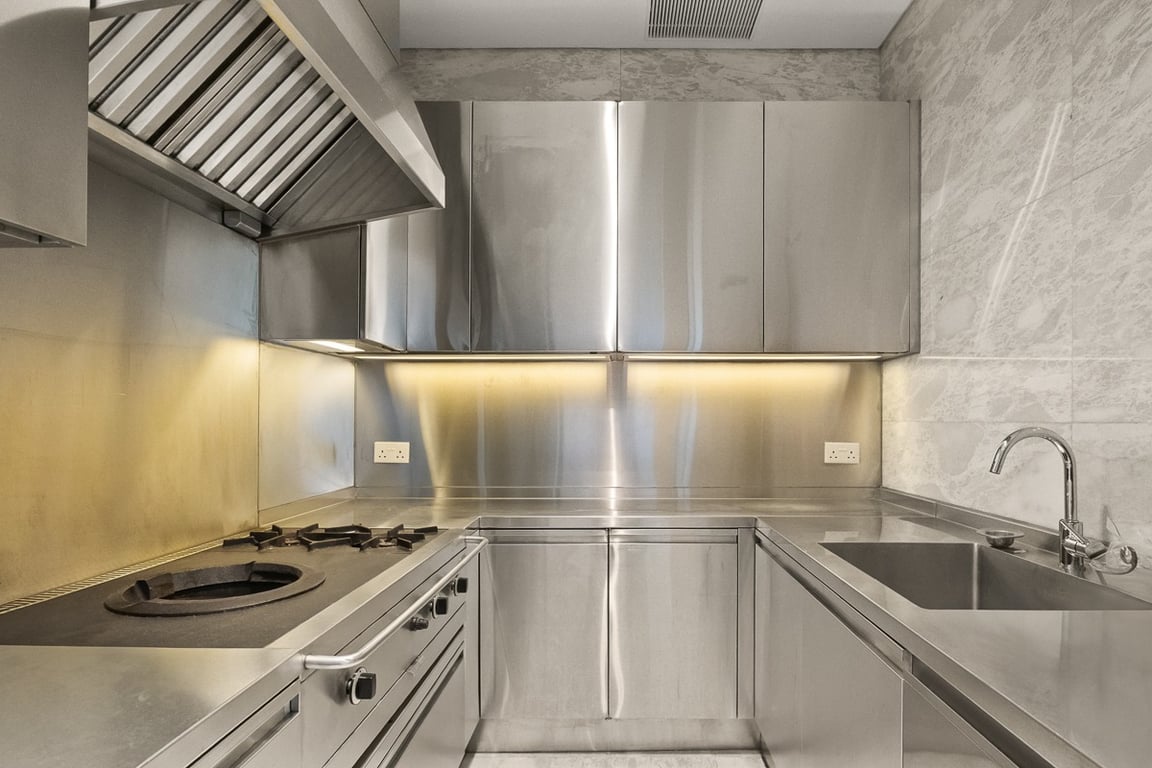 https://img.propertyraptor.com/cdn-cgi/imagedelivery/KD5bF_AFL0JDTbKLWF7z9g/ap8/ap8_001/hornet/prp/img/3d84fb4381c894d202546663ac61f258-wtm.jpg/public