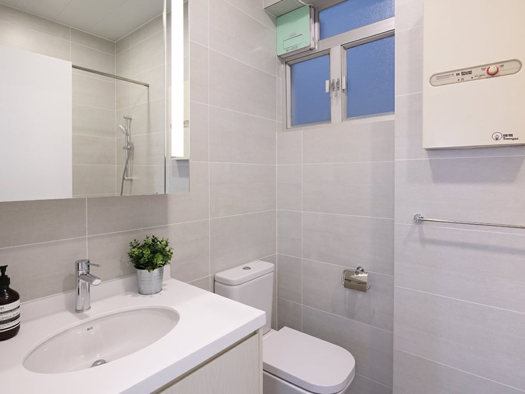 https://img.propertyraptor.com/cdn-cgi/imagedelivery/KD5bF_AFL0JDTbKLWF7z9g/ap8/ap8_001/hornet/prp/img/3d99c679d61126cc38712a63da33487e.jpg/public