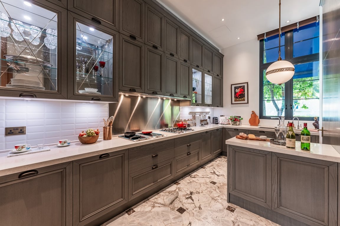 https://img.propertyraptor.com/cdn-cgi/imagedelivery/KD5bF_AFL0JDTbKLWF7z9g/ap8/ap8_001/hornet/prp/img/3db841eb5532b509b990b4b4990eb542-wtm.jpg/public