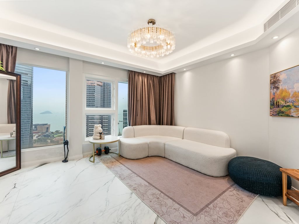 https://img.propertyraptor.com/cdn-cgi/imagedelivery/KD5bF_AFL0JDTbKLWF7z9g/ap8/ap8_001/hornet/prp/img/3dc58a844900d2724df040b27fb4af0d-wtm.jpg/public