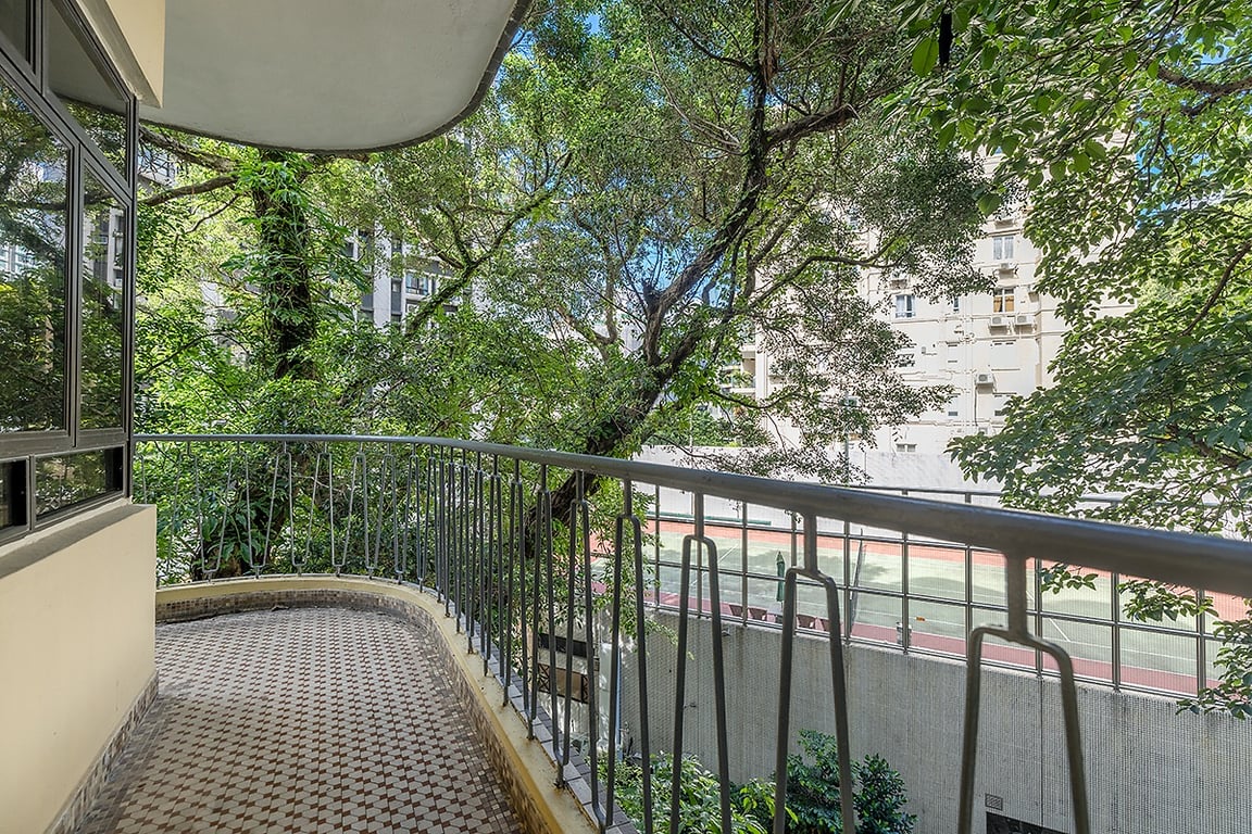 https://img.propertyraptor.com/cdn-cgi/imagedelivery/KD5bF_AFL0JDTbKLWF7z9g/ap8/ap8_001/hornet/prp/img/3e2e01aad331b4b1c4ca8586278bf1f7-wtm.jpg/public