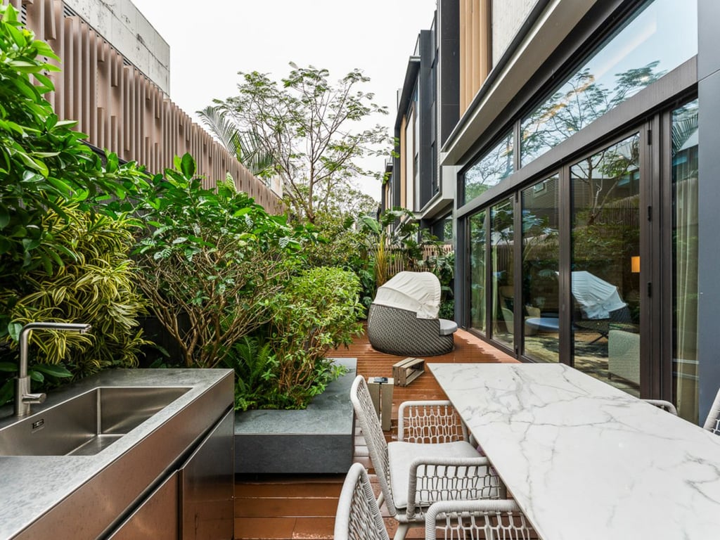 https://img.propertyraptor.com/cdn-cgi/imagedelivery/KD5bF_AFL0JDTbKLWF7z9g/ap8/ap8_001/hornet/prp/img/3eac5896f9a143198b37eb48988fbaca-wtm.jpg/public