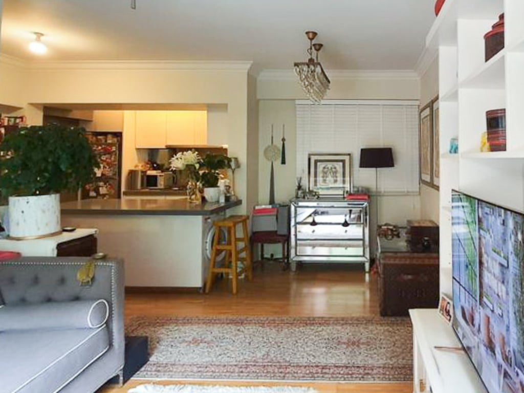 https://img.propertyraptor.com/cdn-cgi/imagedelivery/KD5bF_AFL0JDTbKLWF7z9g/ap8/ap8_001/hornet/prp/img/3ebd0d98b271943fa29860d3aa4cc724.jpg/public