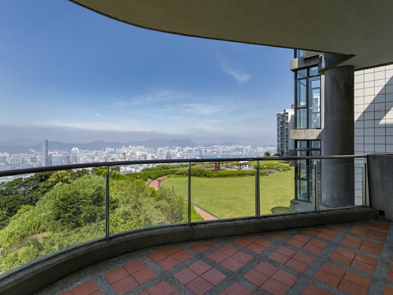 https://img.propertyraptor.com/cdn-cgi/imagedelivery/KD5bF_AFL0JDTbKLWF7z9g/ap8/ap8_001/hornet/prp/img/3f208ac3cfb663bdc33560fd18a9fa2e.jpg/public